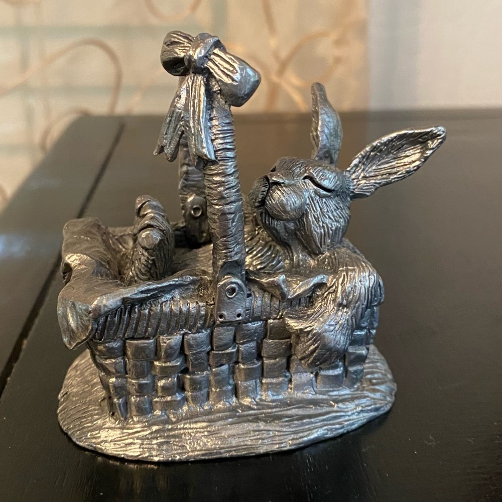 Vintage pewter rabbit in basket pewter figurine, signed Michael Ricker 1983